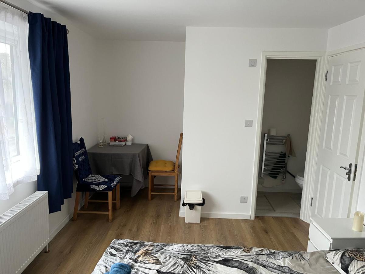 L-Houses Dagenham Luaran gambar
